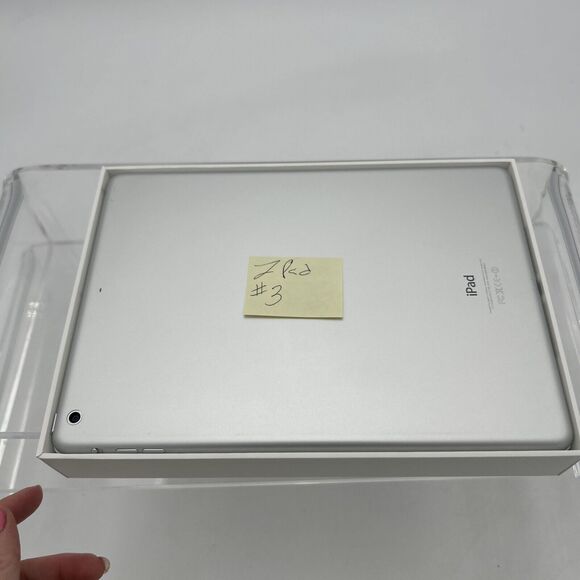 APPLE IPAD AIR 1st GEN| MD788LL/B | 9.7" | 16GB | WIFI | SPACE GRAY EUC/Box (#3) - Picture 4 of 13